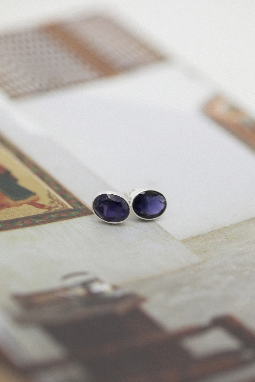 Elu Studs - Image 4
