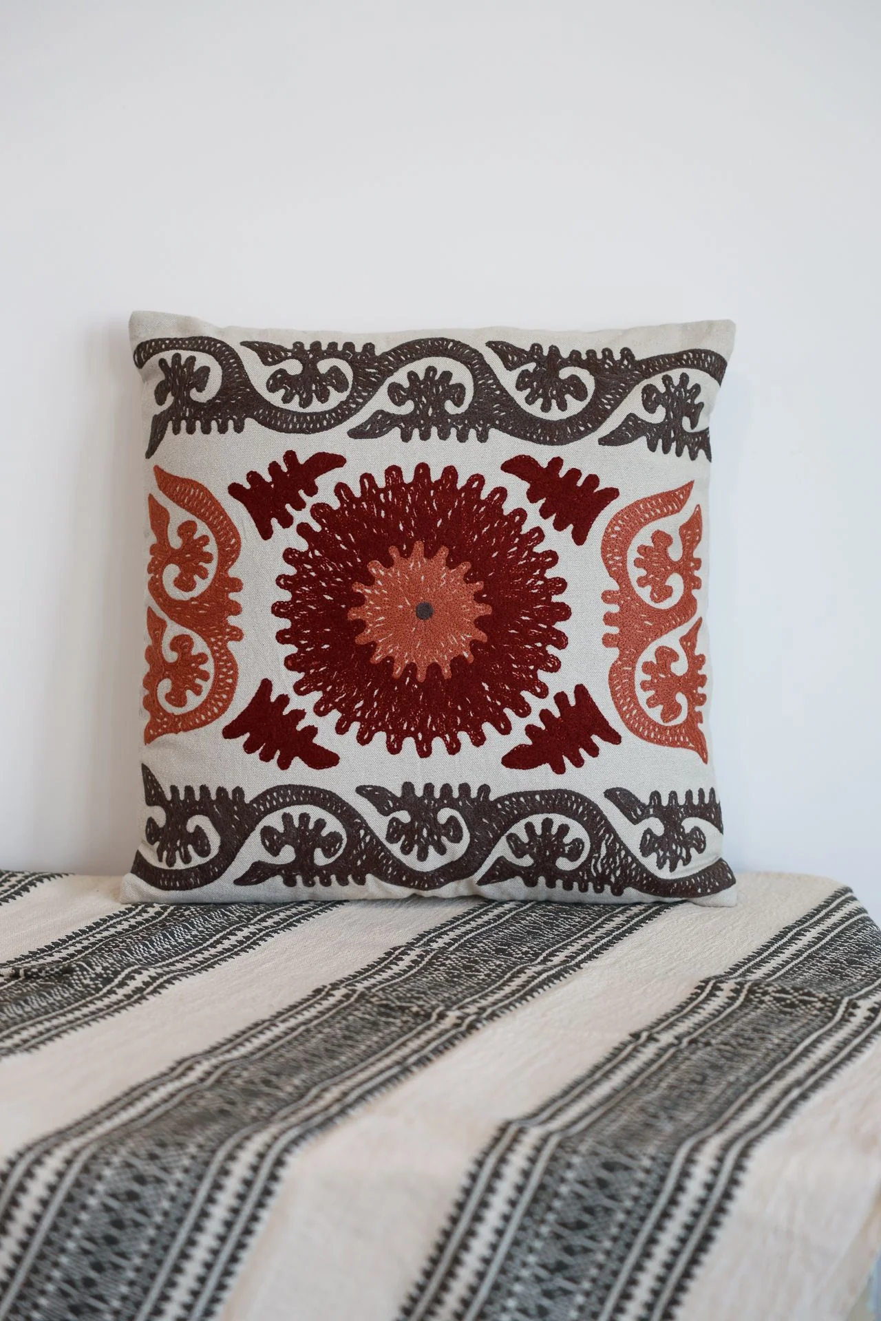 Ishani Cushion - Image 3