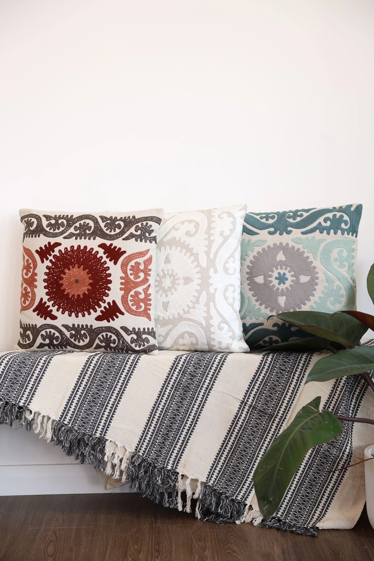 Saisha Cushion - Image 3