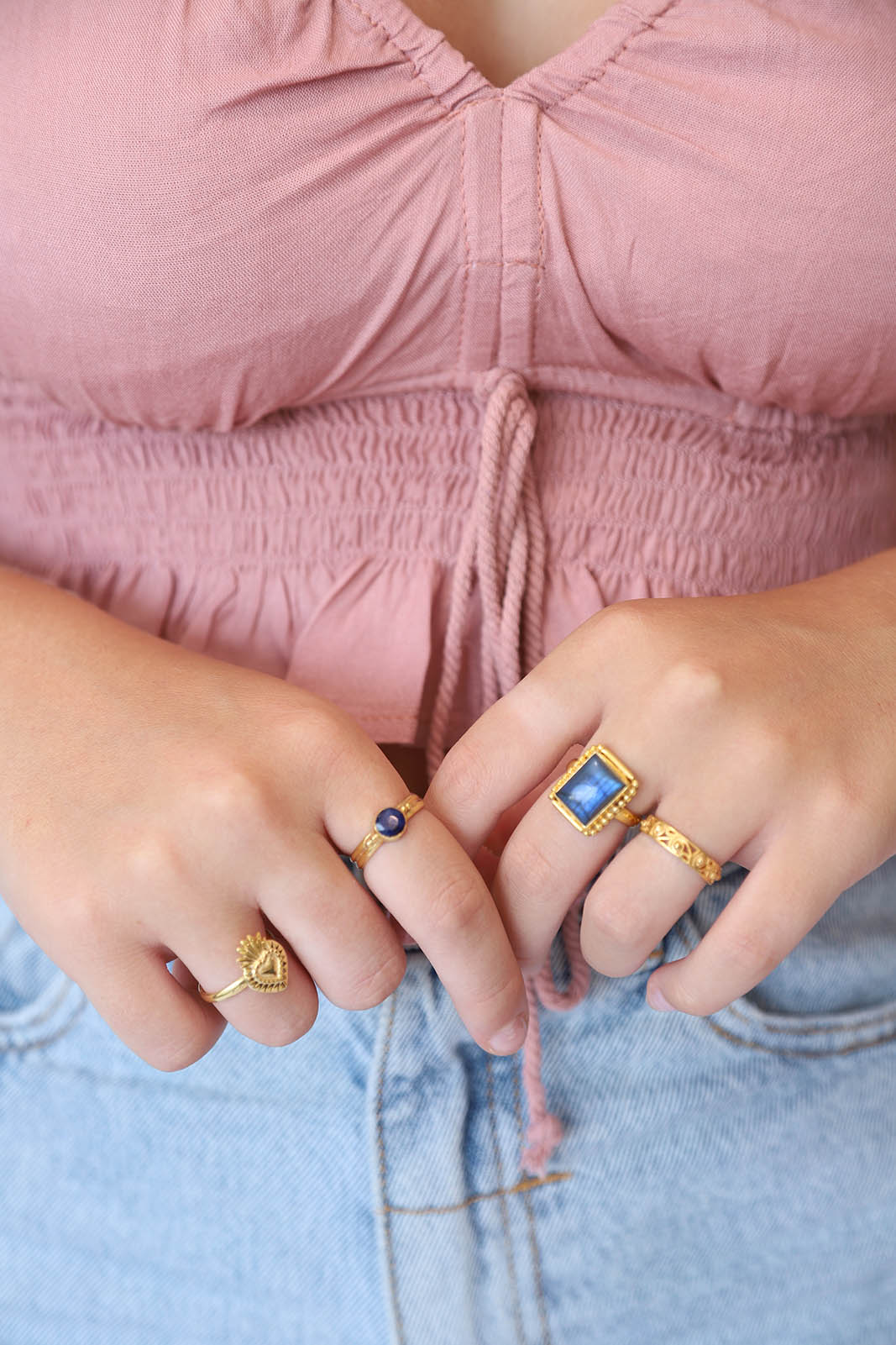 Gold Labradorite Zuri Rectangle Ring - Image 3